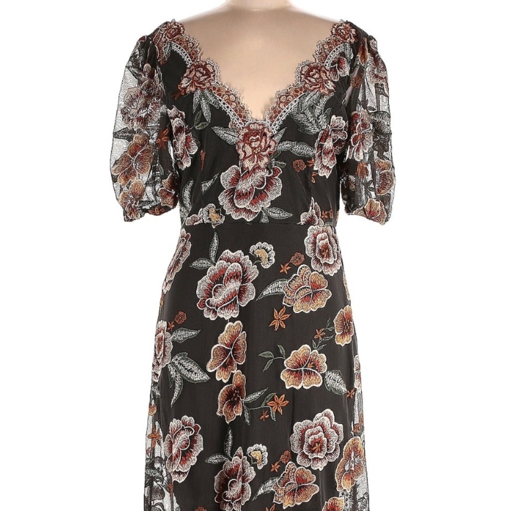 Like-New Floral Gown